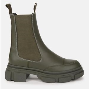 BRAND NEW IN BOX! Green rubber combat Boots